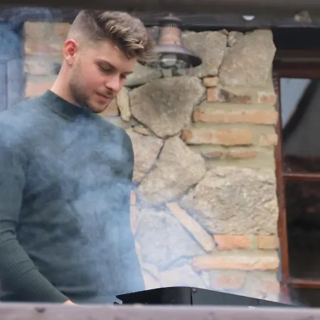 Cr 4 Estrellas La De Sentidos En Caceres 乡村民宿 哈兰迪雅·德·拉·维尔