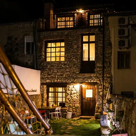Cr 4 Estrellas La De Sentidos En Caceres Venkovský dům