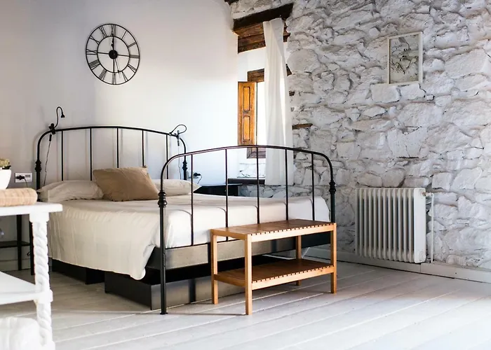 Cr 4 Estrellas La De Sentidos En Caceres